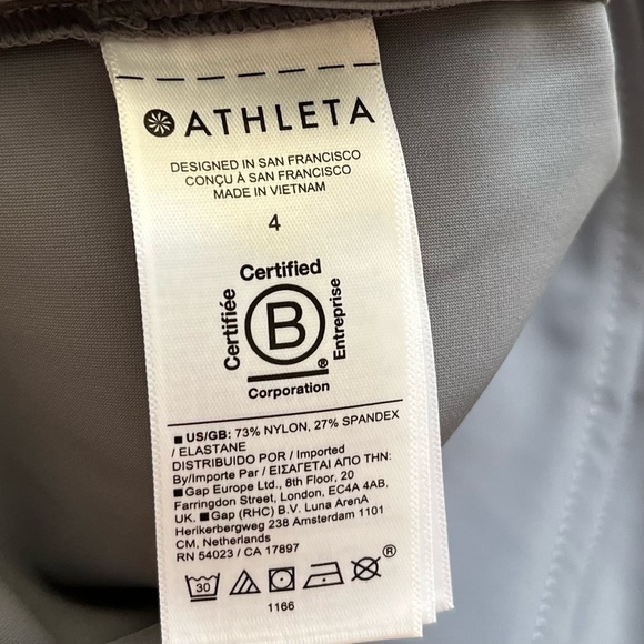 ATHLETA Stellar Wide Crop Pant Sizes 6 and 4 Trendy Stylish Active Athletic - Picture 12 of 15